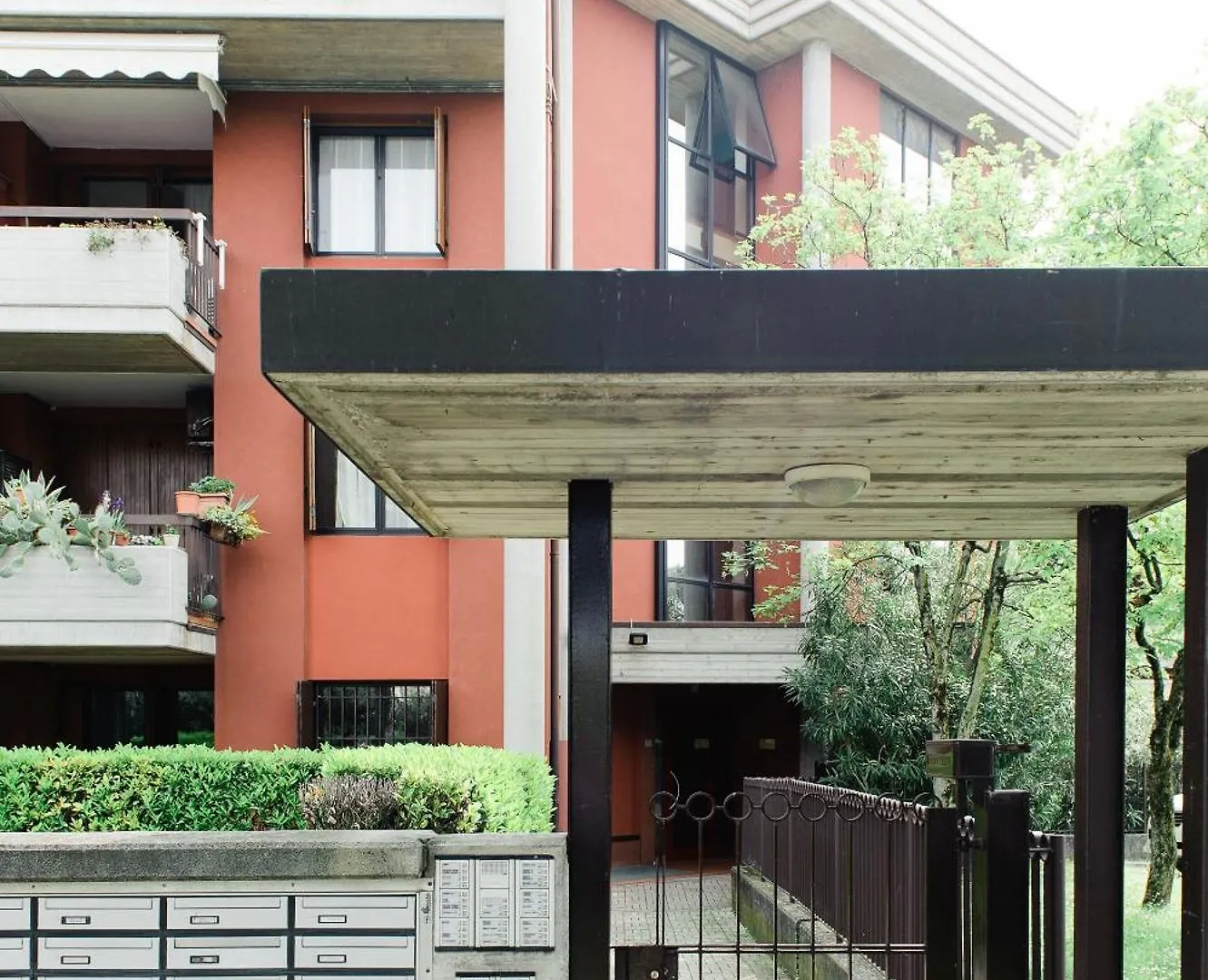 Perla Apartments Desenzano del Garda Italia
